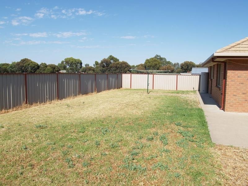 35 Mackenzie Street, Numurkah VIC 3636