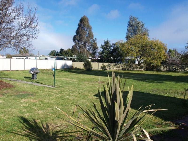 4 Bitcon Place, Numurkah VIC 3636