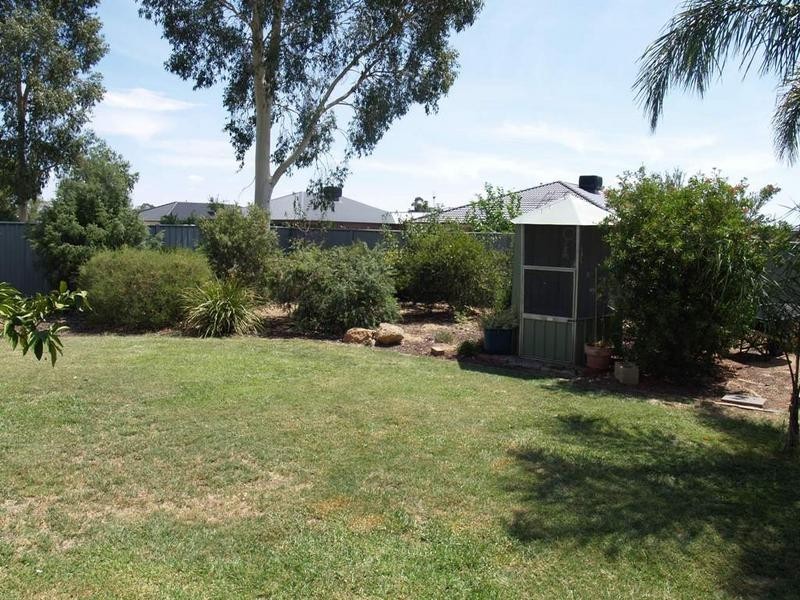 42 Wattle Drive, Numurkah VIC 3636