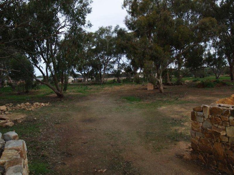 38 Kinnairds Road, Numurkah VIC 3636