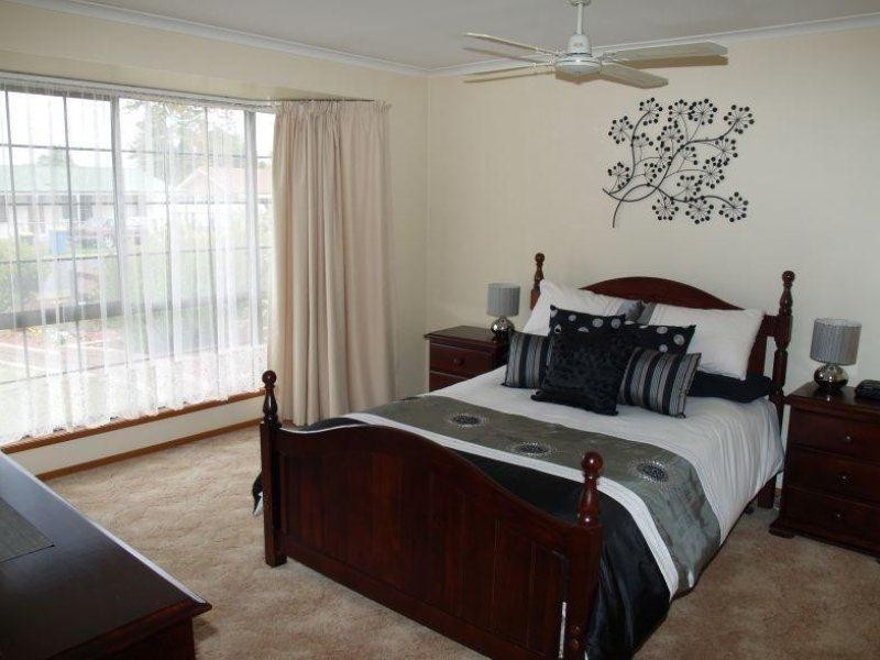 8 Swallow Street, Numurkah VIC 3636