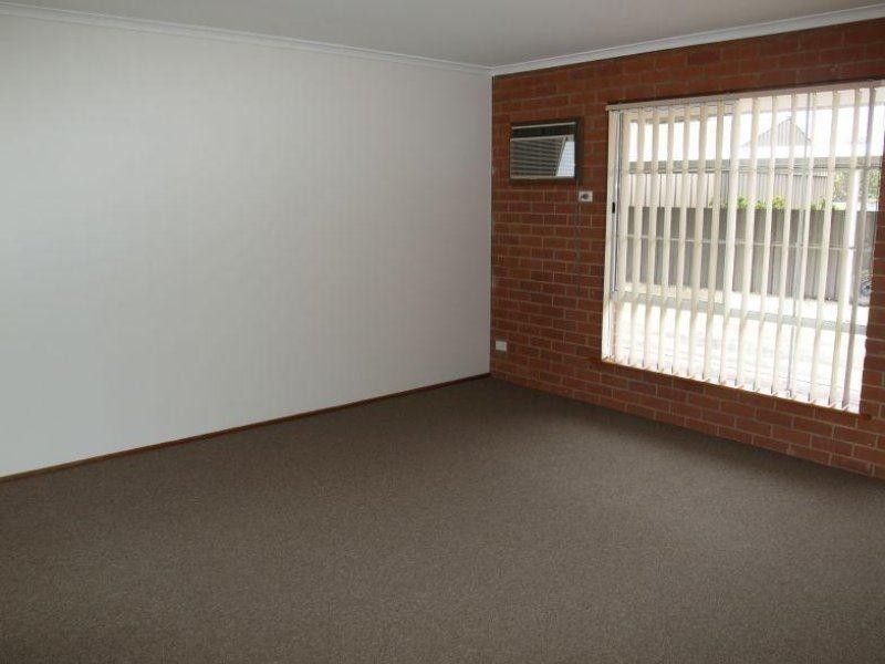 2/108 Saxton Street, Numurkah VIC 3636