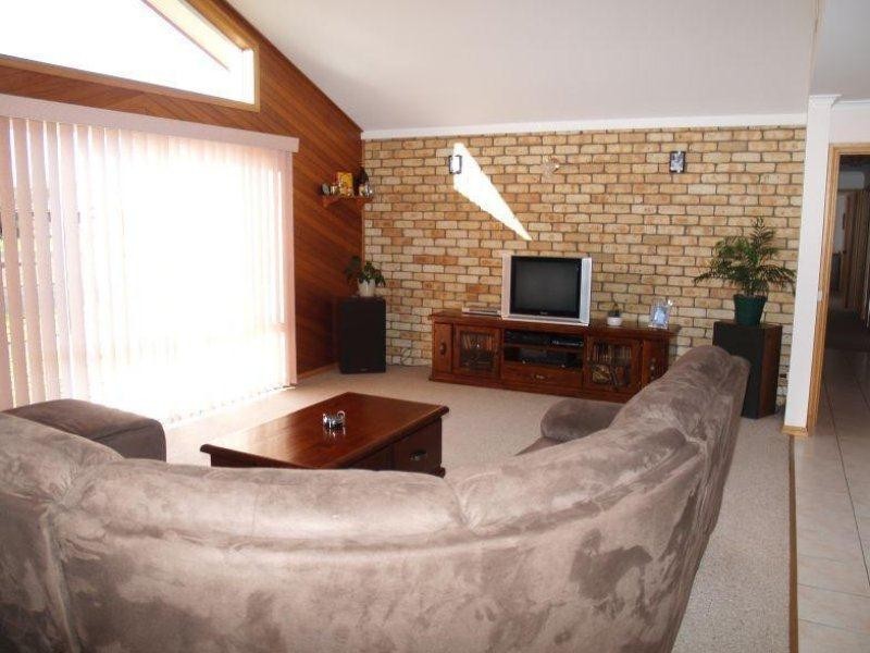 25 Russell Street, Numurkah VIC 3636