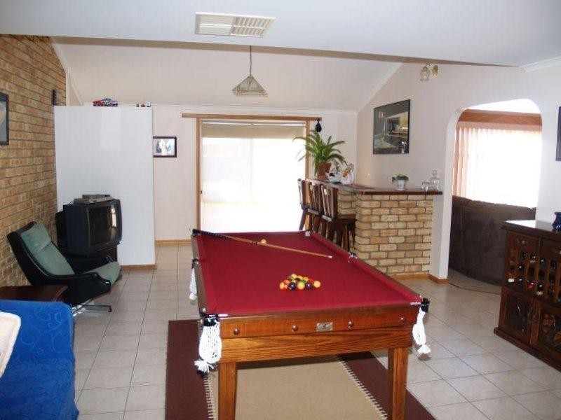 25 Russell Street, Numurkah VIC 3636