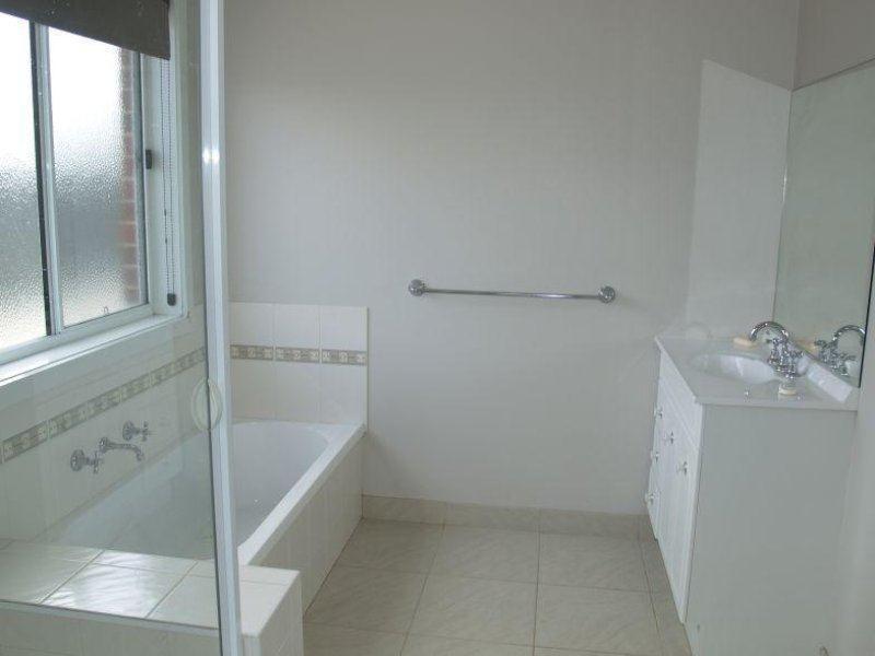 1/20 Exhibition Street, Numurkah VIC 3636