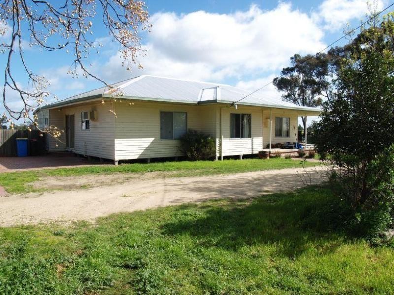 2026 Boothroyds Road, Numurkah VIC 3636