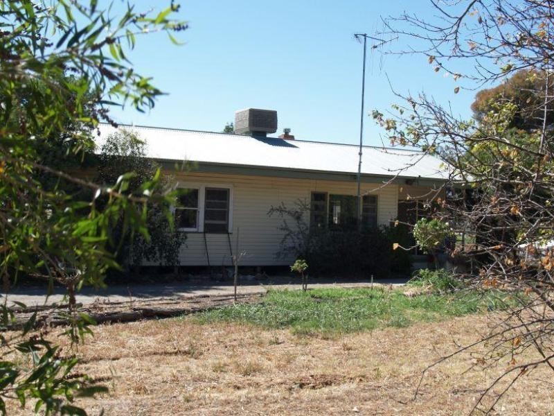 1557 Singapore Road, Naring VIC 3636