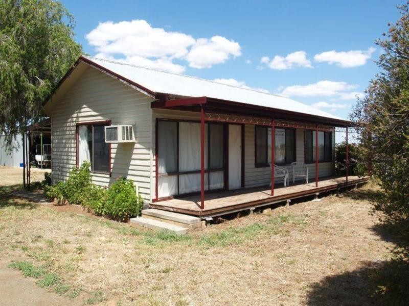 320 Union Road, Katandra West VIC 3634