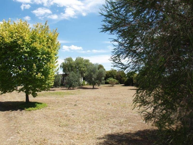 320 Union Road, Katandra West VIC 3634