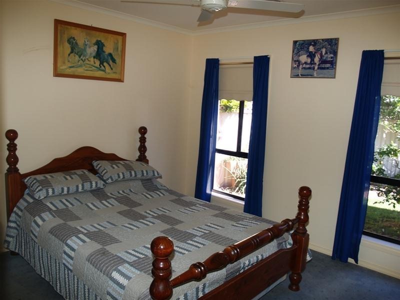 18 Reynolds Drive, Numurkah VIC 3636