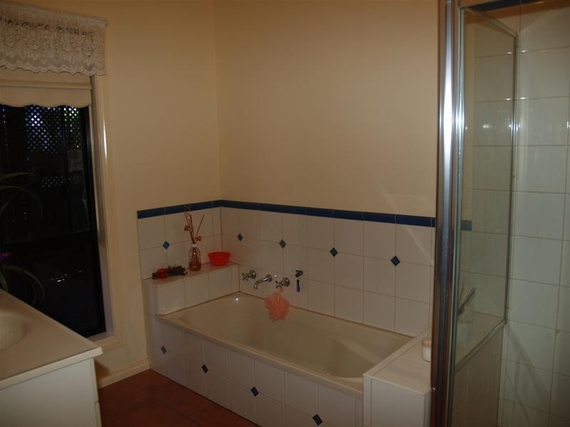 18 Reynolds Drive, Numurkah VIC 3636