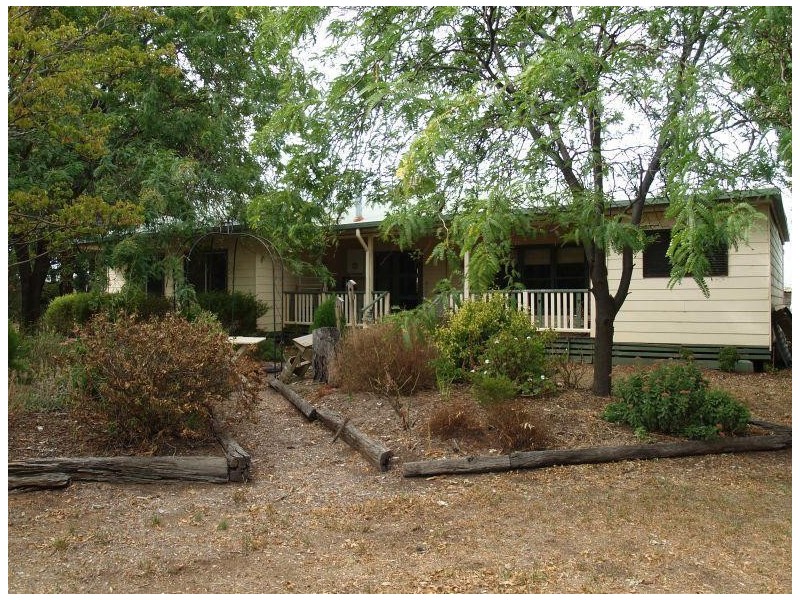 76 Butts Road, Numurkah VIC 3636