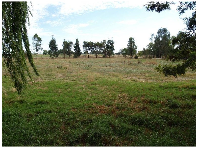 76 Butts Road, Numurkah VIC 3636