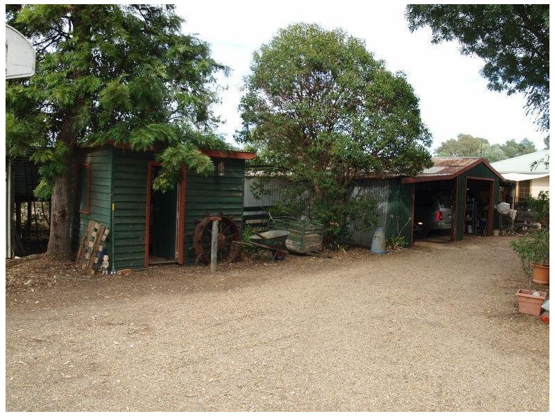 76 Butts Road, Numurkah VIC 3636