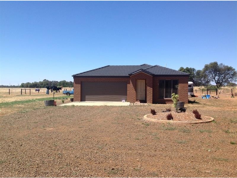 16 Gordon Street, Numurkah VIC 3636