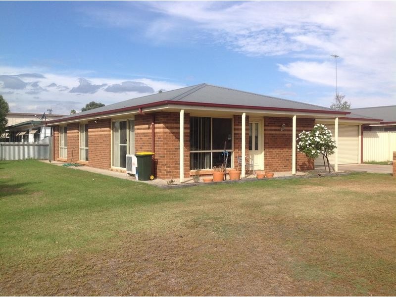15 Dolphin Street, Numurkah VIC 3636
