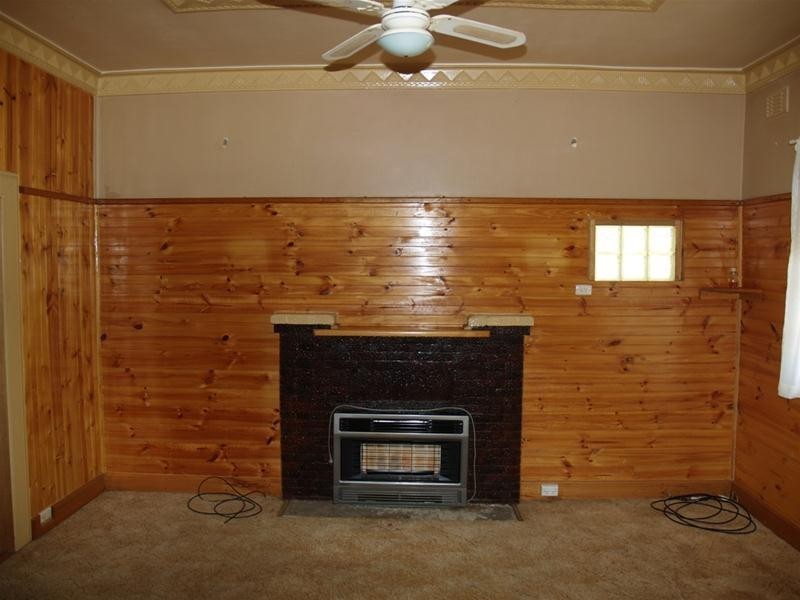 27 McCarthy Avenue, Numurkah VIC 3636