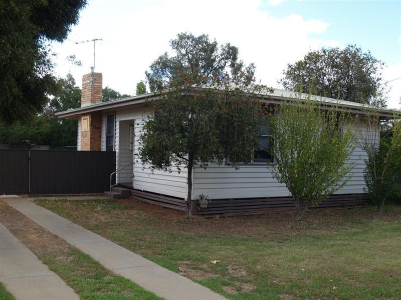 18 Pinnuck Street, Numurkah VIC 3636