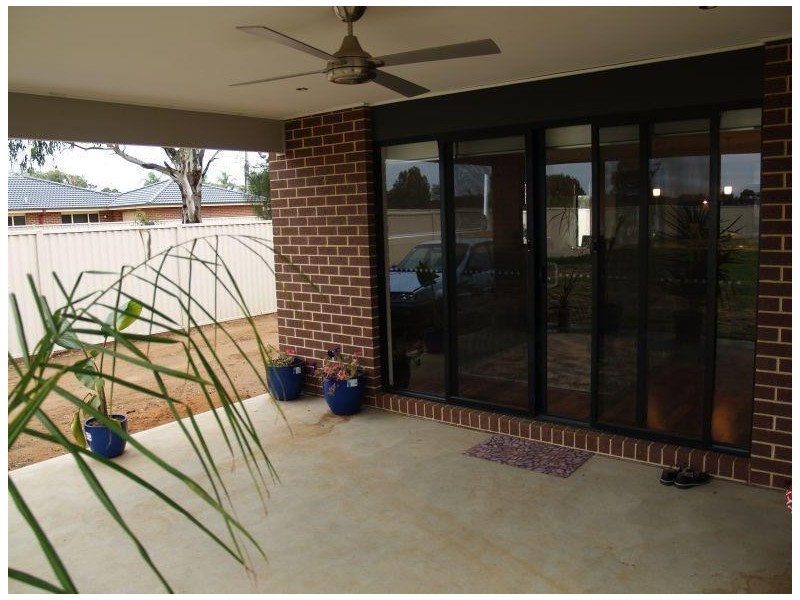 60 Wattle Drive, Numurkah VIC 3636