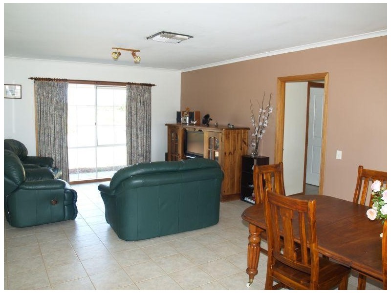 2 Carter Street East,, Katunga VIC 3640