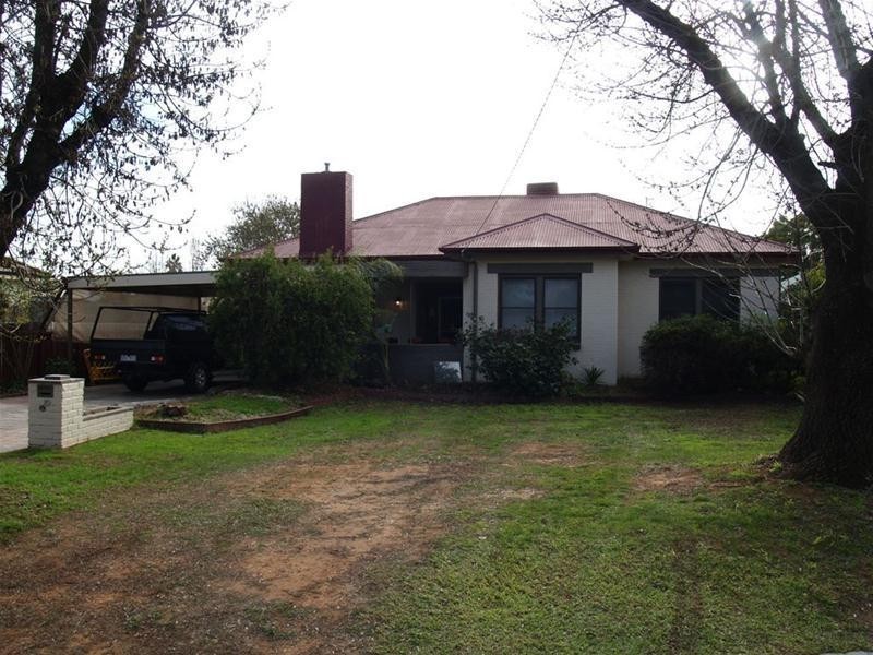 19 McCarthy Avenue, Numurkah VIC 3636
