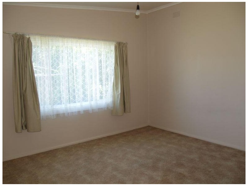 2/11 Dolphin Street, Numurkah VIC 3636