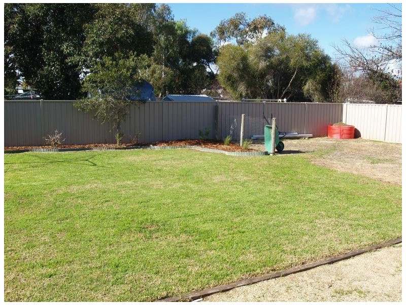 25 Pinnuck Street, Numurkah VIC 3636