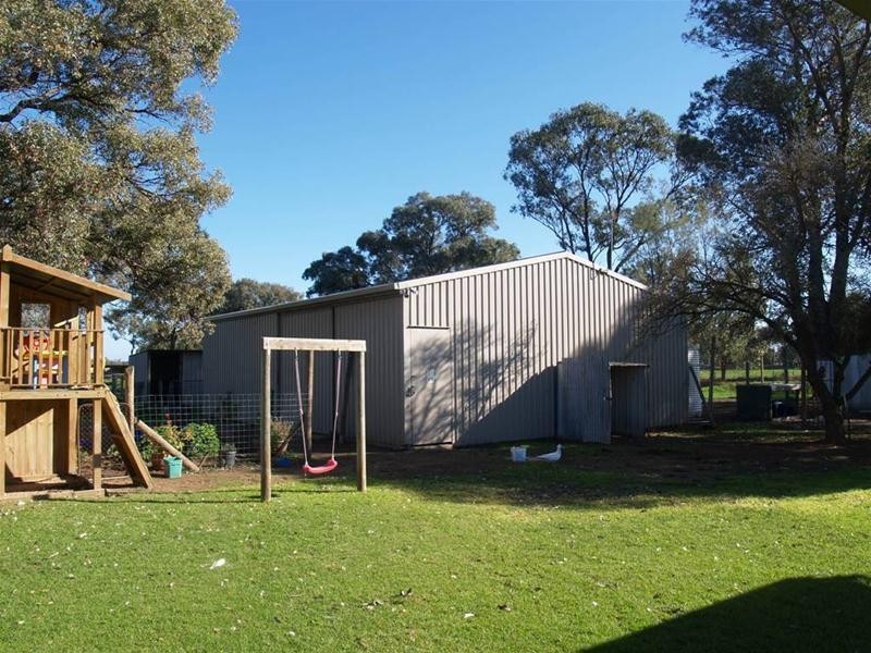 404 Shinnicks Road, Katunga VIC 3640