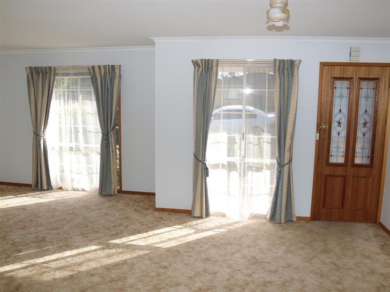 2/17 Saxton Street, Numurkah VIC 3636