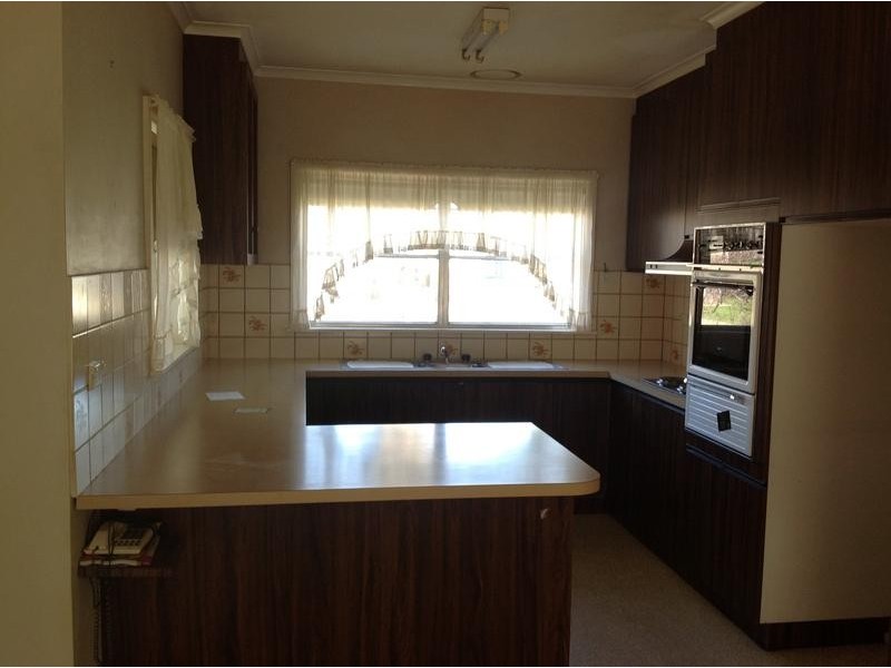 18 Moss Street, Numurkah VIC 3636