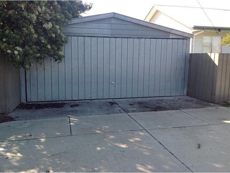 18 Moss Street, Numurkah VIC 3636