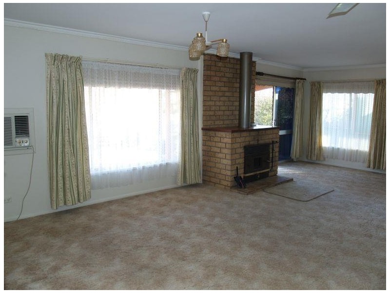 6 Swallow Street, Numurkah VIC 3636