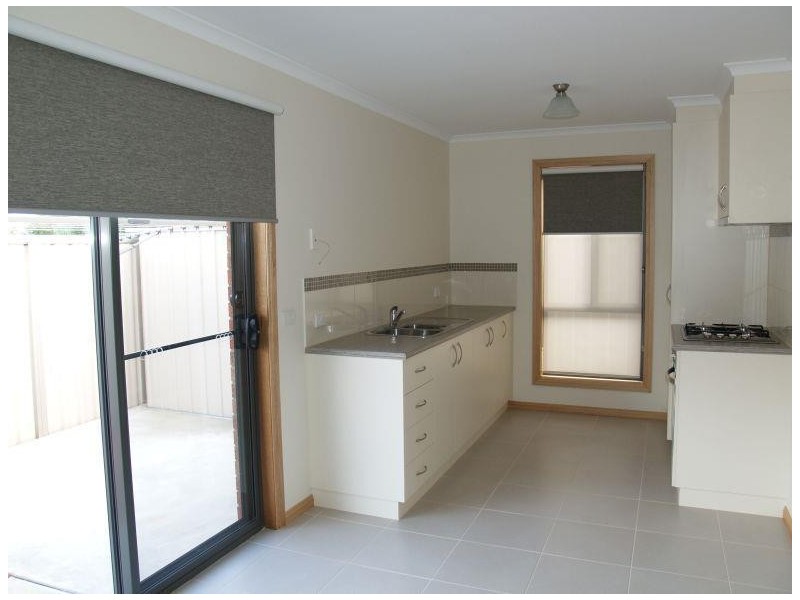 2/1 Swallow Street, Numurkah VIC 3636