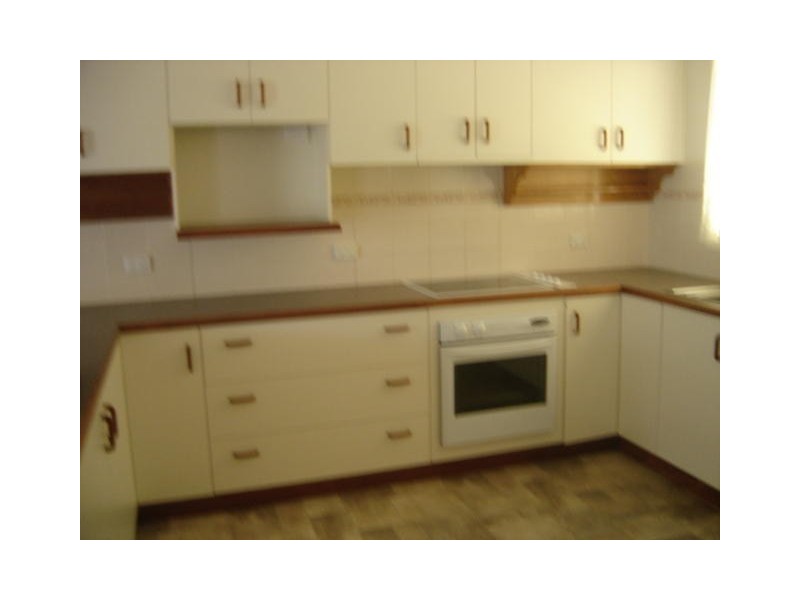 8 Rowe Street, Katunga VIC 3640