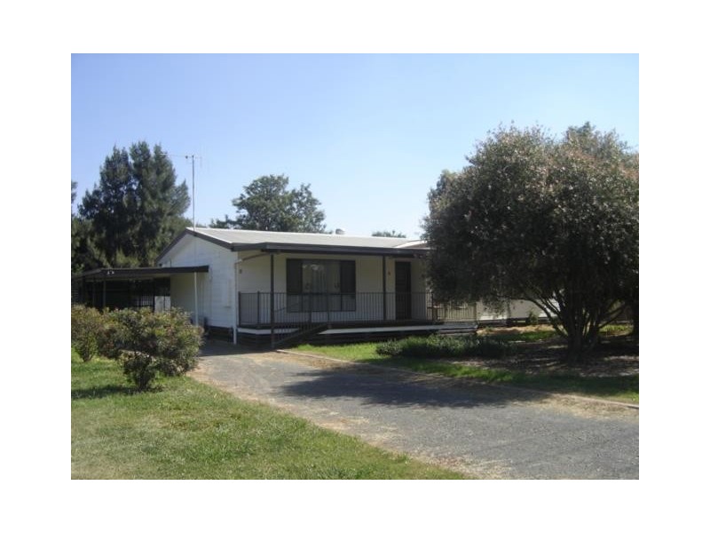 8 Rowe Street, Katunga VIC 3640