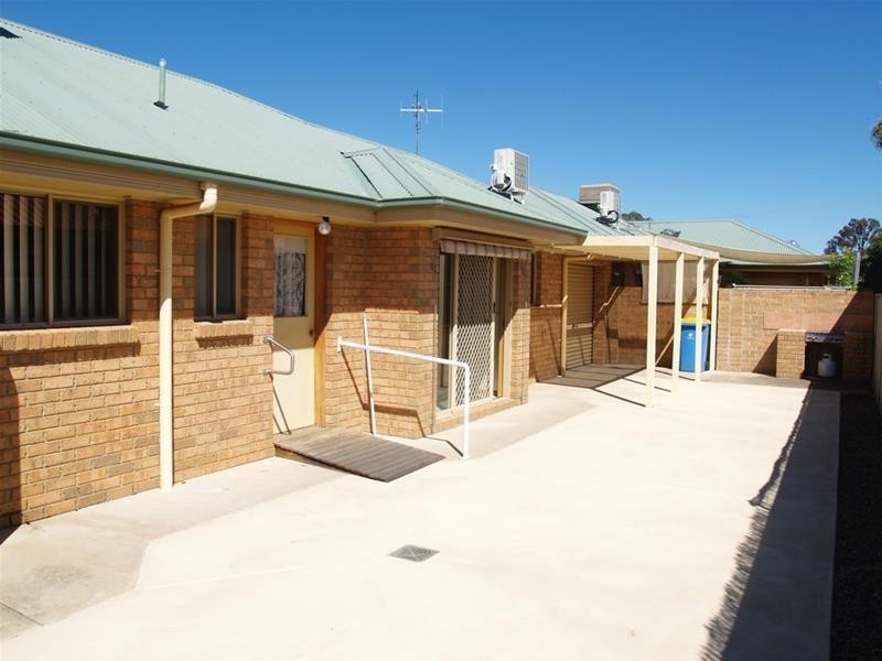 2/58 Russell Street, Numurkah VIC 3636