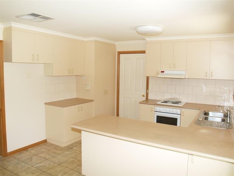 2/58 Russell Street, Numurkah VIC 3636