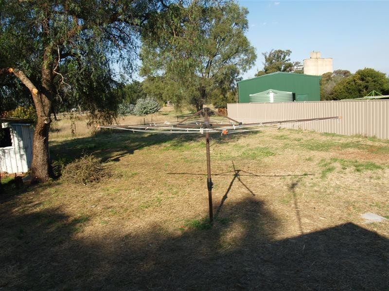 11 Welch Street, Wunghnu VIC 3635