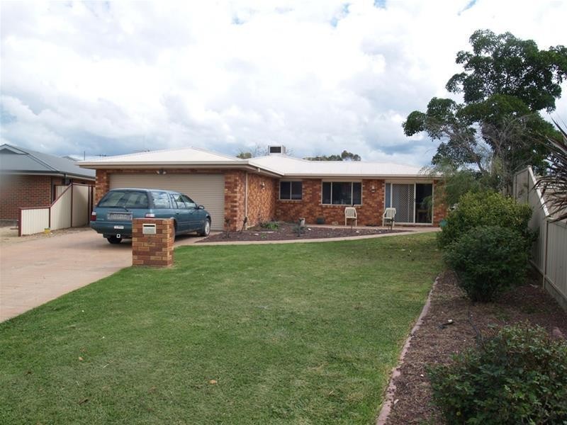 8 Olivia Court, Numurkah VIC 3636