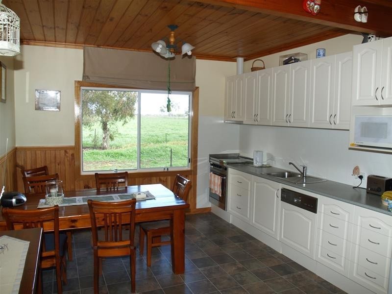 410 Union Road, Katandra West VIC 3634