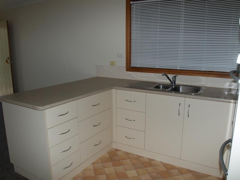 2/82 Saxton Street, Numurkah VIC 3636