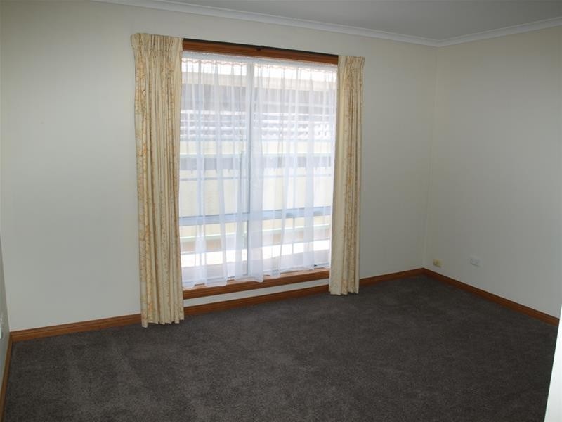 2/82 Saxton Street, Numurkah VIC 3636