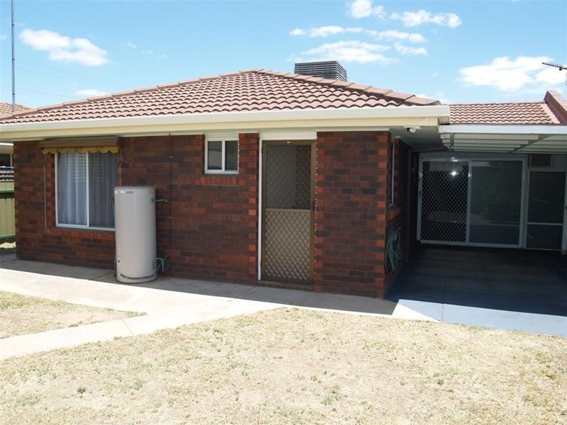 2/82 Saxton Street, Numurkah VIC 3636