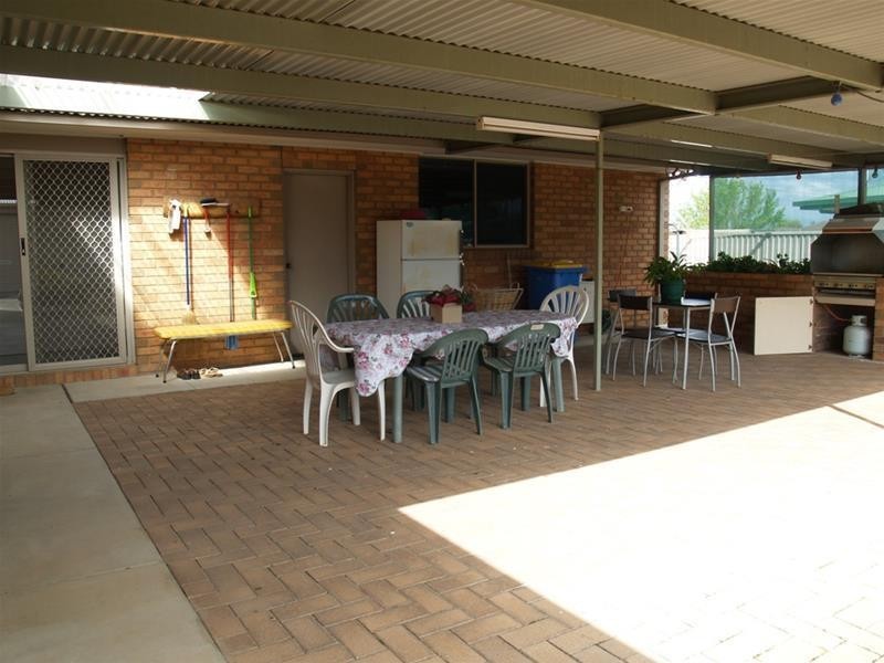 1 Maple Crescent, Numurkah VIC 3636