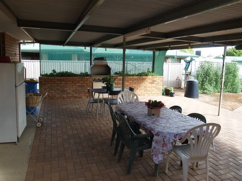 1 Maple Crescent, Numurkah VIC 3636