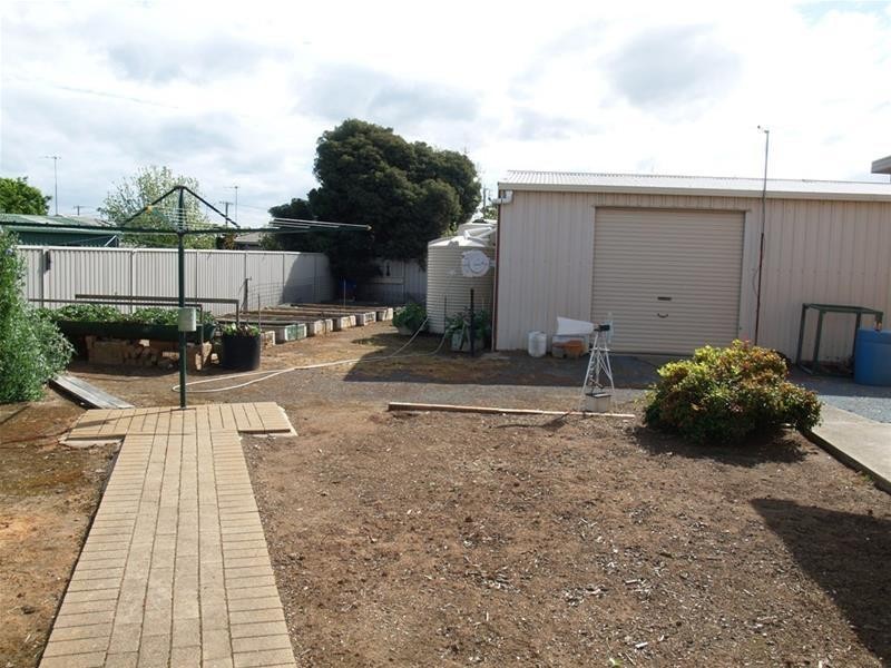 1 Maple Crescent, Numurkah VIC 3636