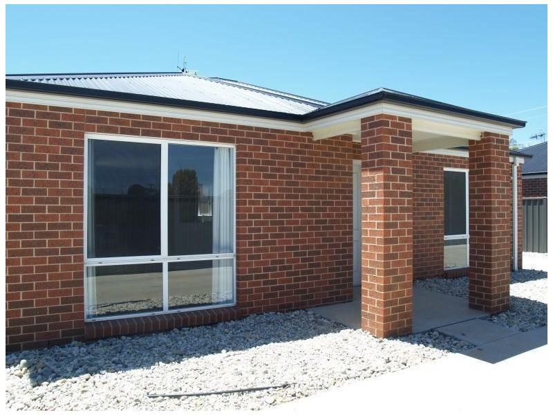 2/20 Exhibition Street, Numurkah VIC 3636