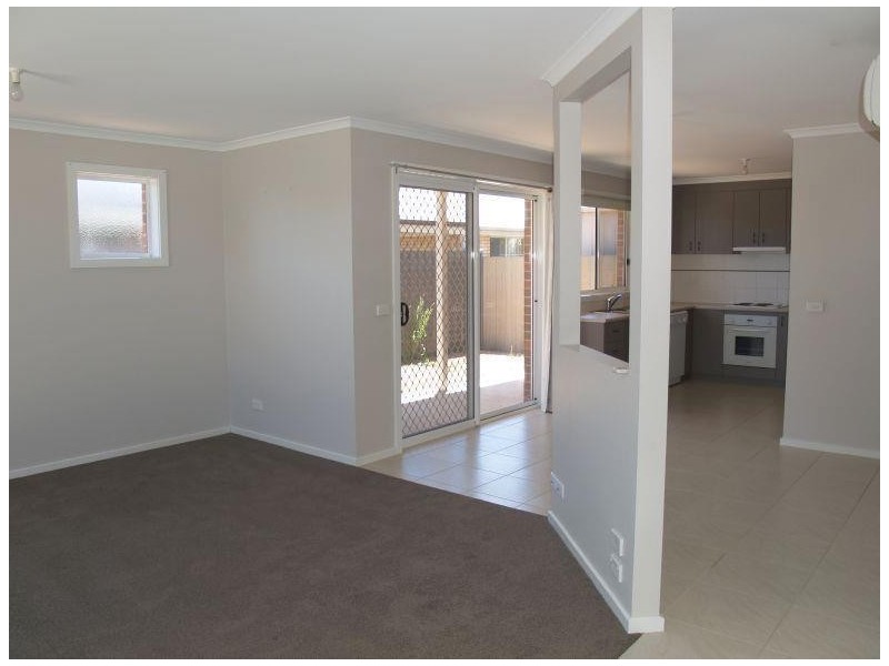 2/20 Exhibition Street, Numurkah VIC 3636