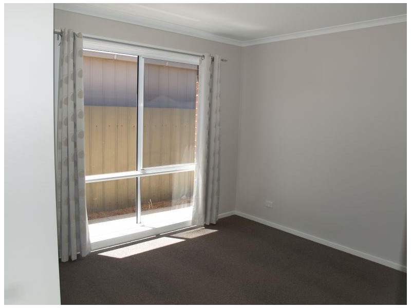 2/20 Exhibition Street, Numurkah VIC 3636