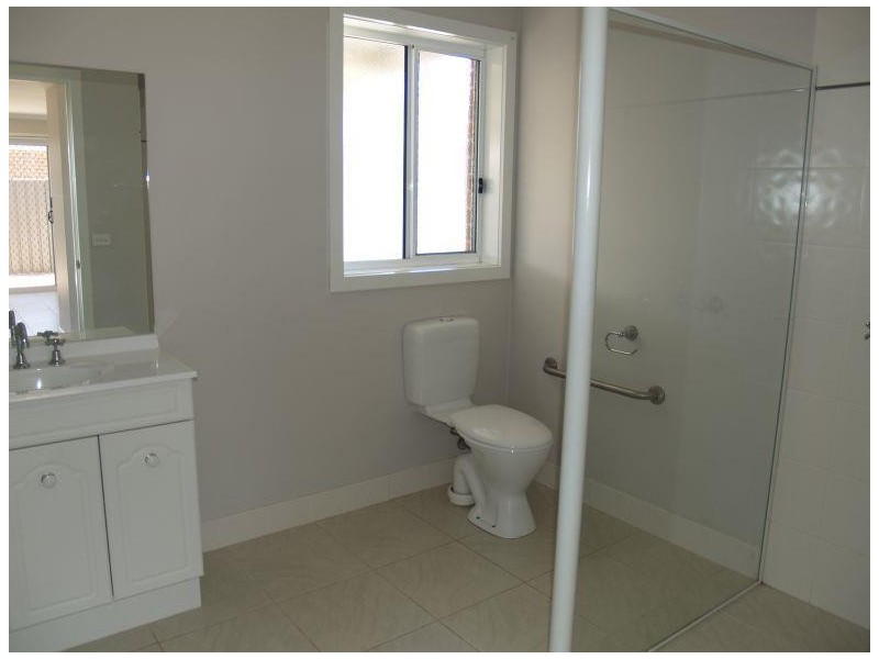 2/20 Exhibition Street, Numurkah VIC 3636